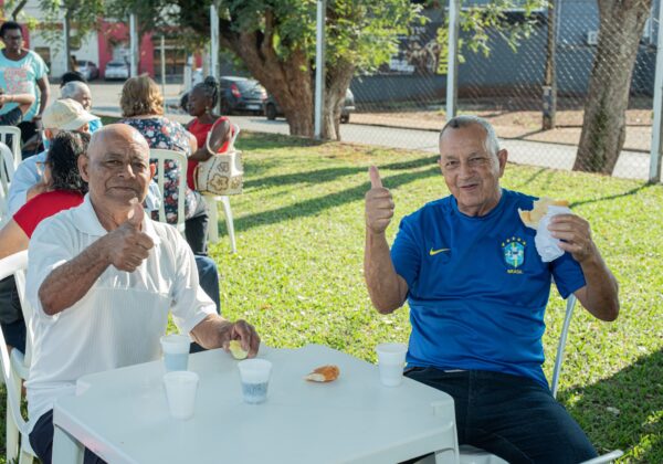 Terceira Idade De Engenheiro Coelho Participa De Piquenique Especial